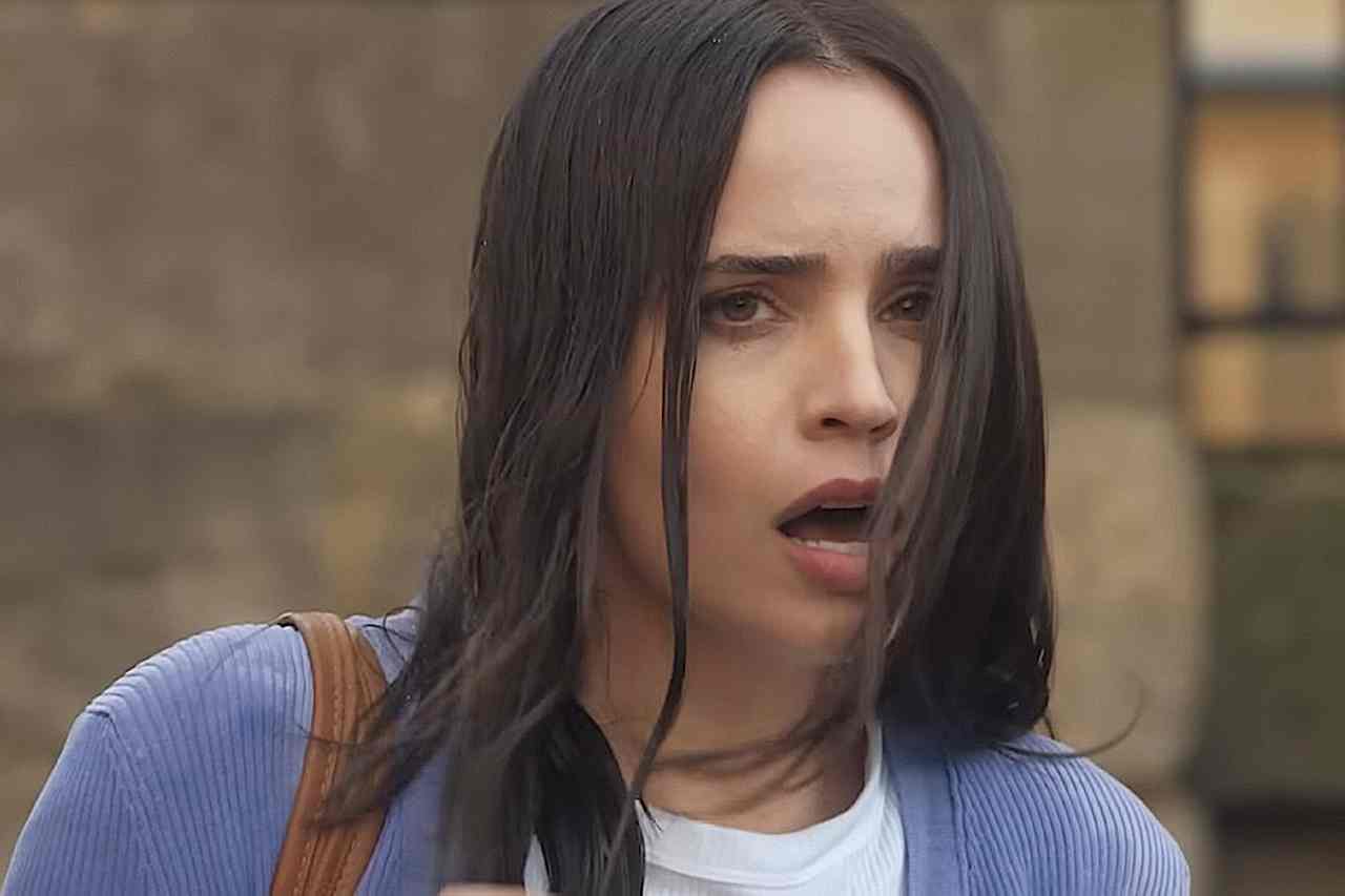 Netflix’s Divisive Global Streaming Chart #1 Movie Is “Limp” and a “Corny Waste of Time” – but Everyone Is Still Watching It
